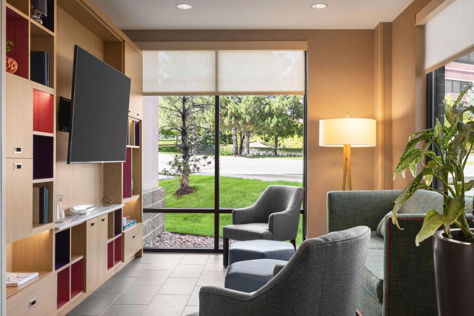 Home2 Suites By Hilton Denver West / Federal Center Lakewood Exterior photo
